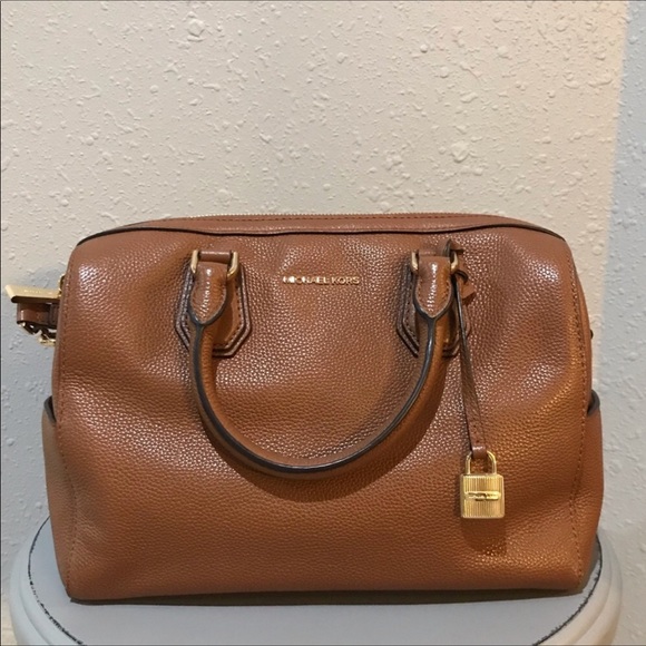 Michael Kors Handbags - Michael Kors medium satchel